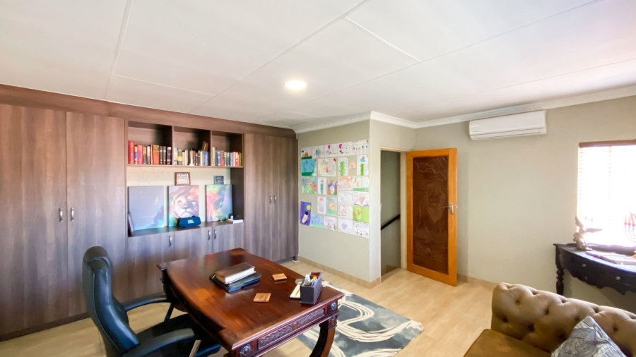 4 Bedroom Property for Sale in Bougainvillea Estate Gauteng