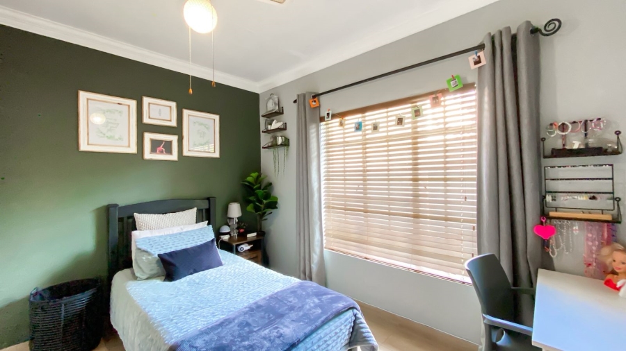 4 Bedroom Property for Sale in Bougainvillea Estate Gauteng