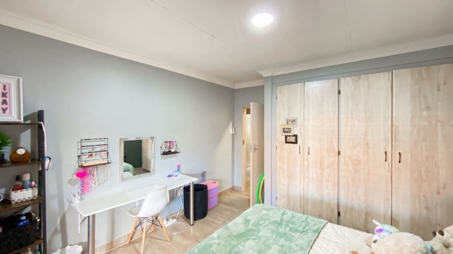 4 Bedroom Property for Sale in Bougainvillea Estate Gauteng