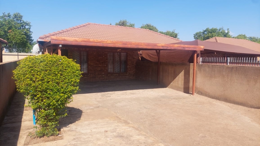 2 Bedroom Property for Sale in Soshanguve VV Gauteng
