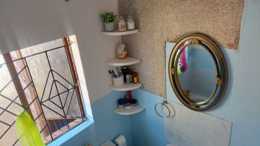 2 Bedroom Property for Sale in Soshanguve VV Gauteng