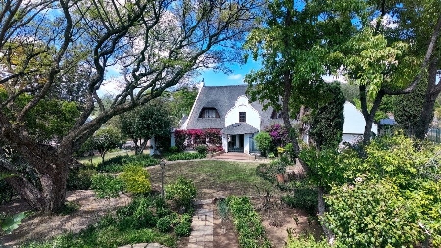 4 Bedroom Property for Sale in Glen Austin Gauteng