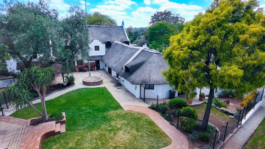 4 Bedroom Property for Sale in Glen Austin Gauteng