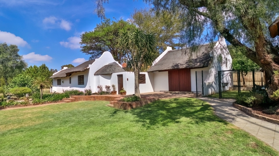 4 Bedroom Property for Sale in Glen Austin Gauteng