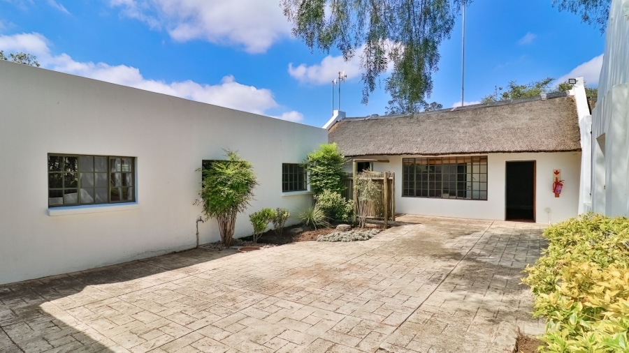 4 Bedroom Property for Sale in Glen Austin Gauteng