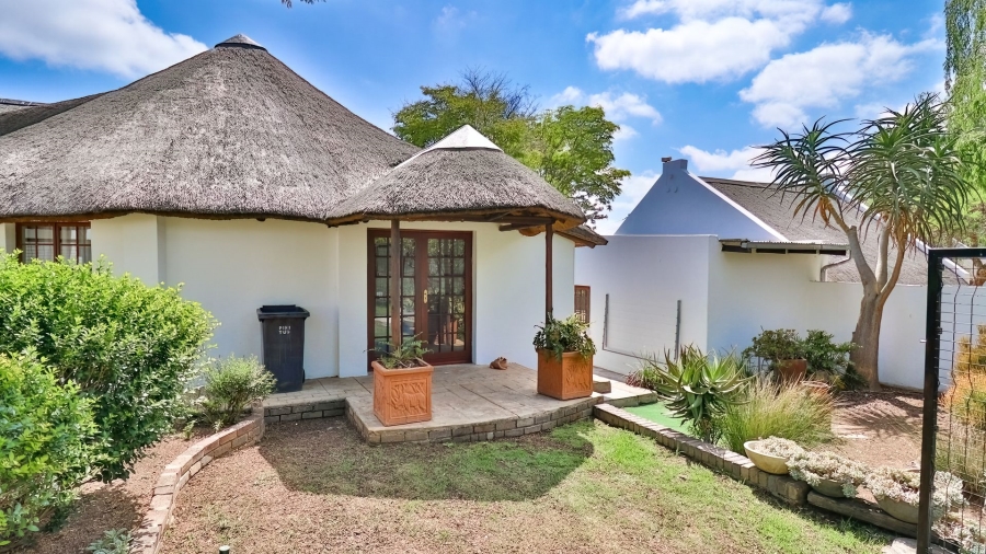 4 Bedroom Property for Sale in Glen Austin Gauteng
