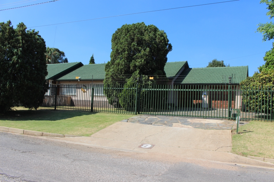3 Bedroom Property for Sale in Florida Park Gauteng