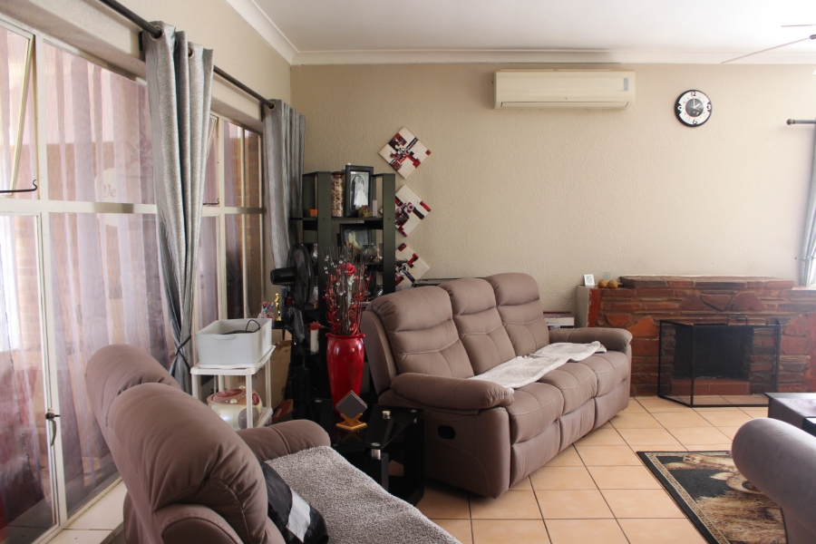 3 Bedroom Property for Sale in Florida Park Gauteng