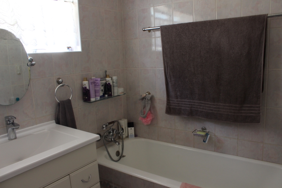 3 Bedroom Property for Sale in Florida Park Gauteng