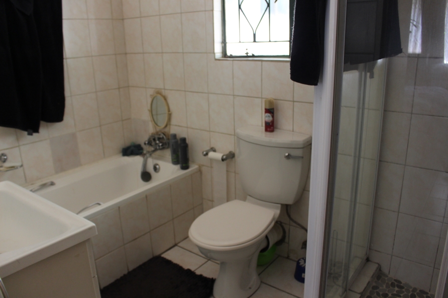 3 Bedroom Property for Sale in Florida Park Gauteng