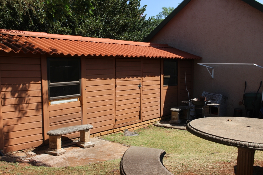 3 Bedroom Property for Sale in Florida Park Gauteng