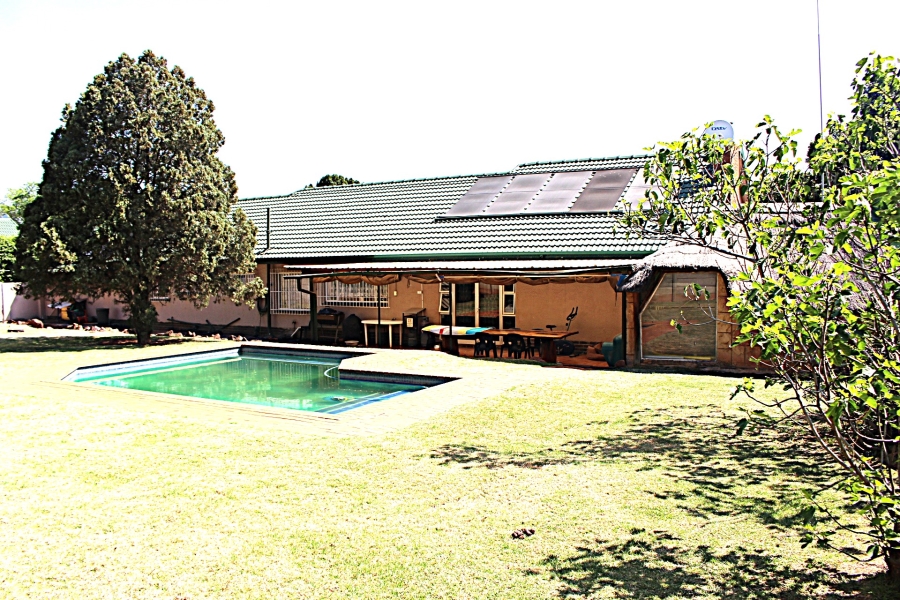 3 Bedroom Property for Sale in Florida Park Gauteng