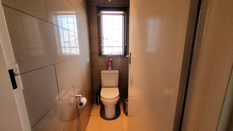 2 Bedroom Property for Sale in Parkdene Gauteng
