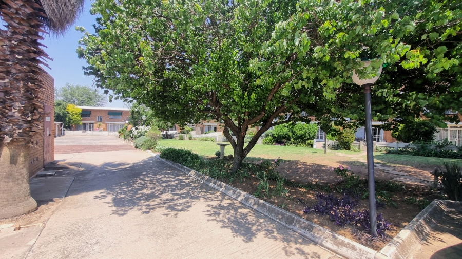 2 Bedroom Property for Sale in Parkdene Gauteng