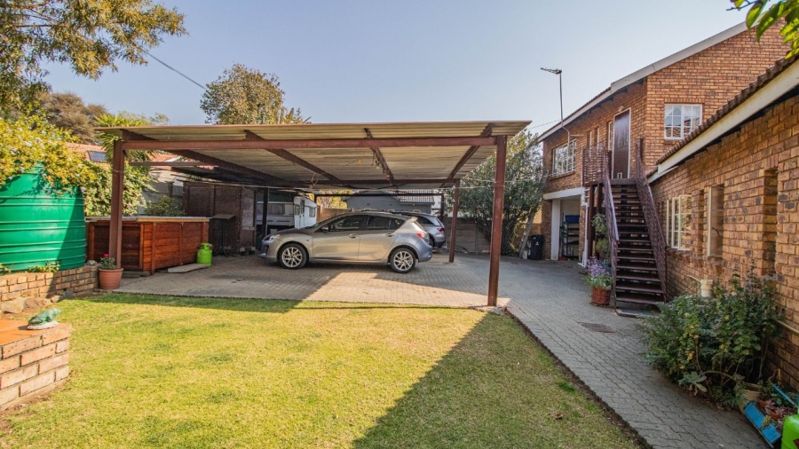 5 Bedroom Property for Sale in Marais Steyn Park Gauteng