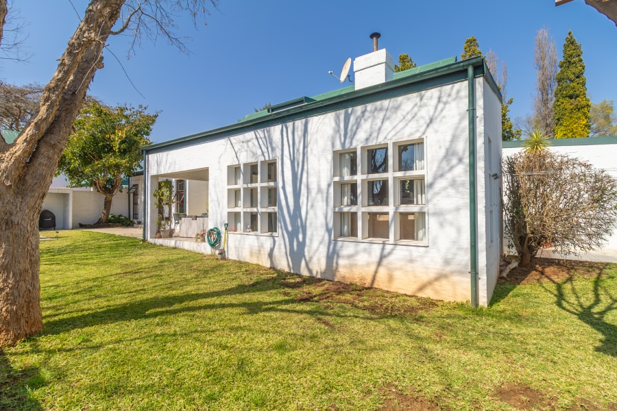 4 Bedroom Property for Sale in Paulshof Gauteng