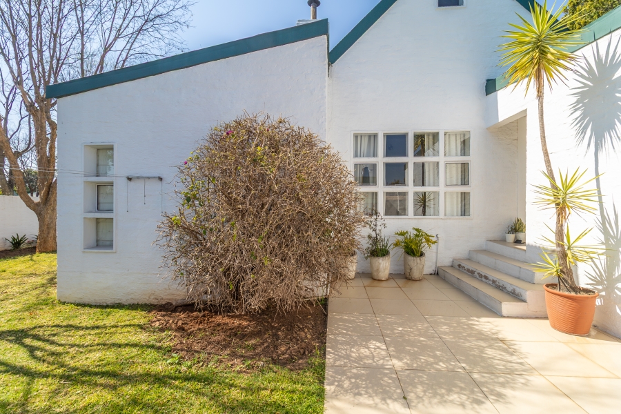 4 Bedroom Property for Sale in Paulshof Gauteng