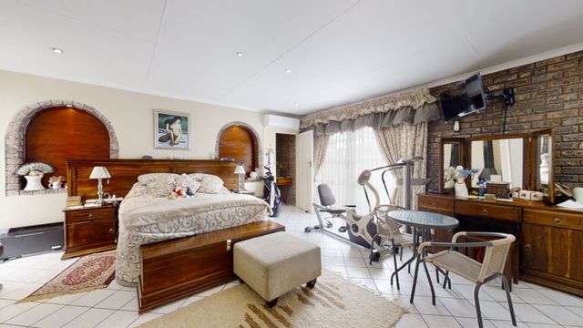 4 Bedroom Property for Sale in Beyers Park Gauteng