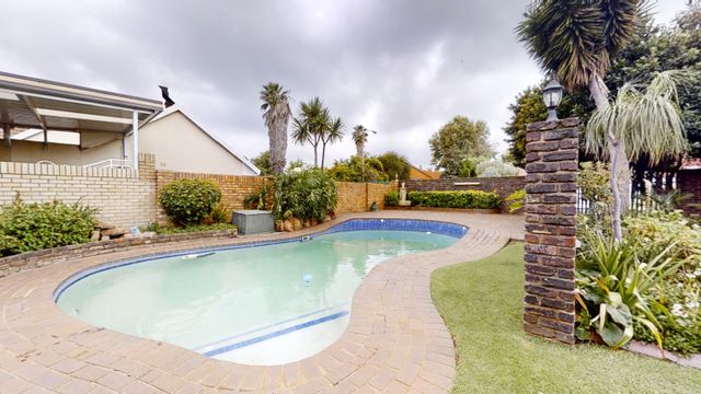 4 Bedroom Property for Sale in Beyers Park Gauteng