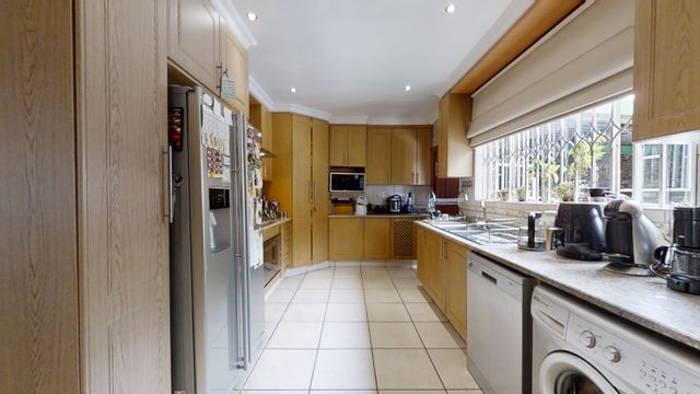 4 Bedroom Property for Sale in Beyers Park Gauteng