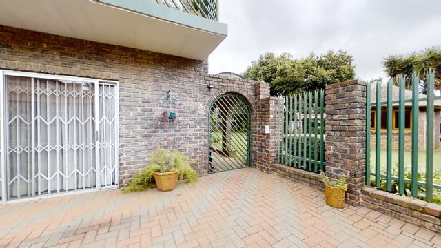 4 Bedroom Property for Sale in Beyers Park Gauteng
