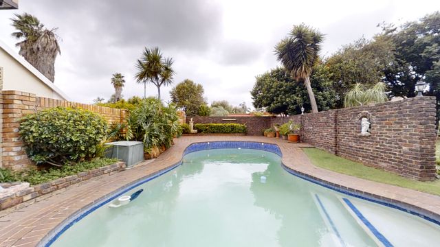 4 Bedroom Property for Sale in Beyers Park Gauteng