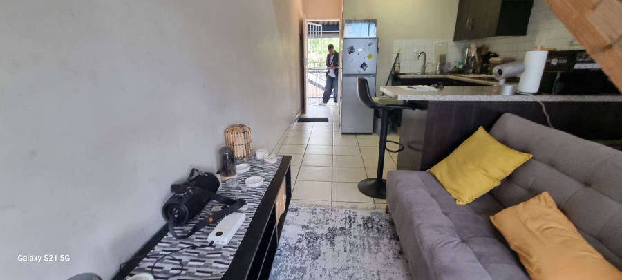 1 Bedroom Property for Sale in Hatfield Gauteng