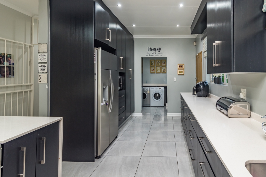 4 Bedroom Property for Sale in Noordheuwel Gauteng