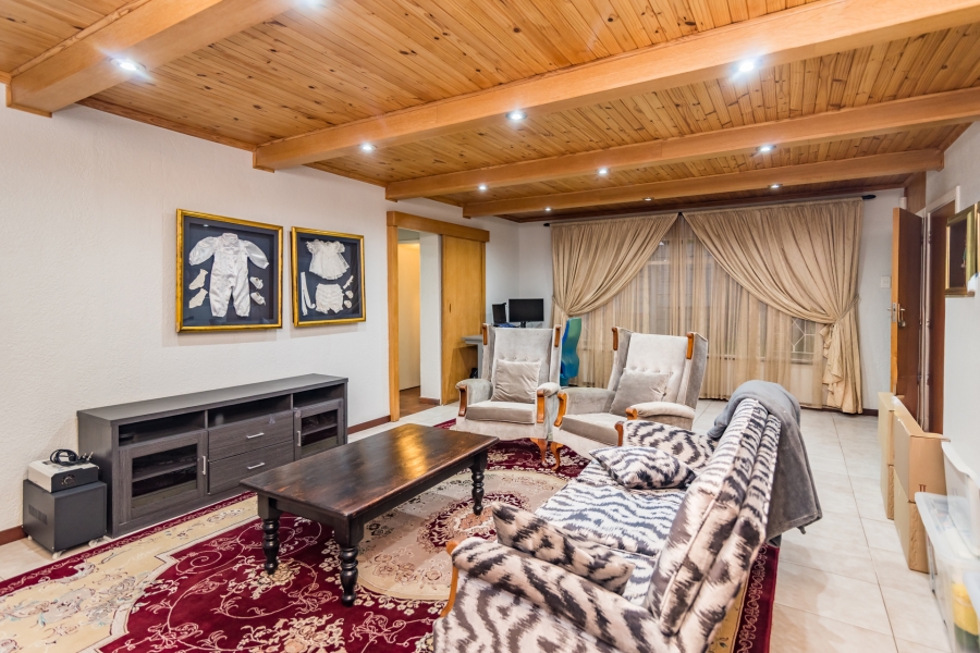 4 Bedroom Property for Sale in Noordheuwel Gauteng