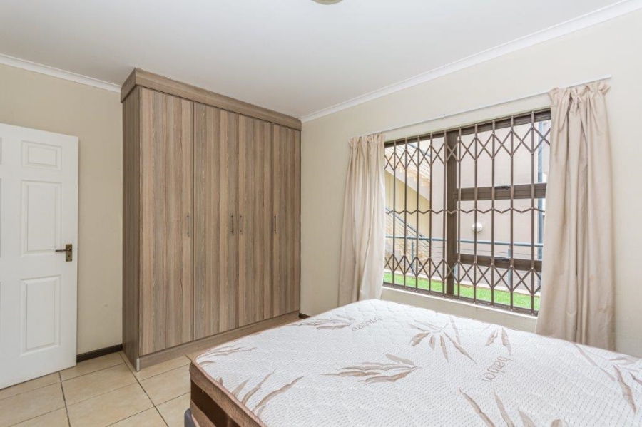 To Let 2 Bedroom Property for Rent in Ruimsig Gauteng