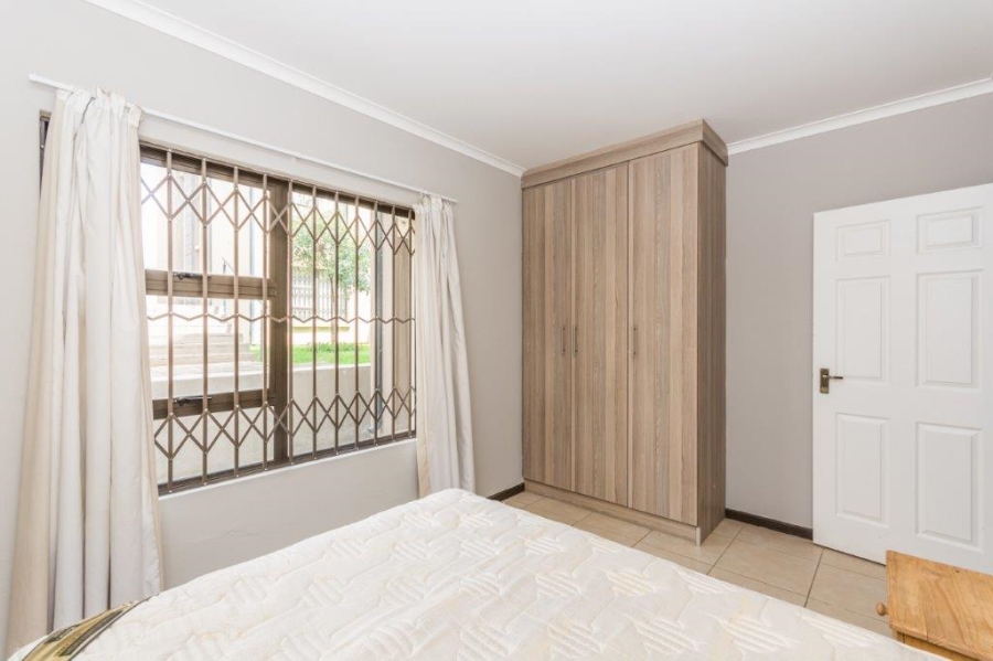 To Let 2 Bedroom Property for Rent in Ruimsig Gauteng