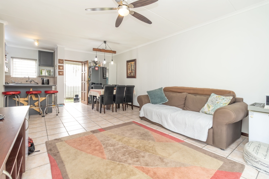 2 Bedroom Property for Sale in Sunninghill Gauteng