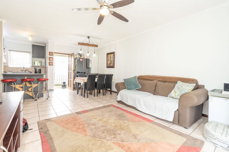 2 Bedroom Property for Sale in Sunninghill Gauteng