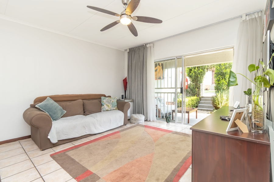 2 Bedroom Property for Sale in Sunninghill Gauteng