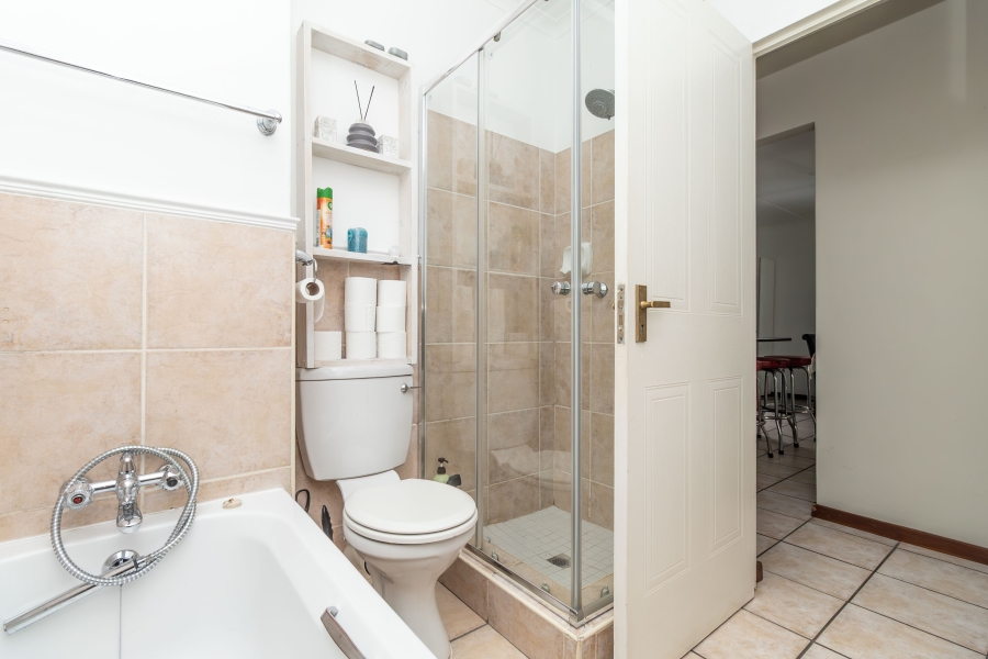 2 Bedroom Property for Sale in Sunninghill Gauteng