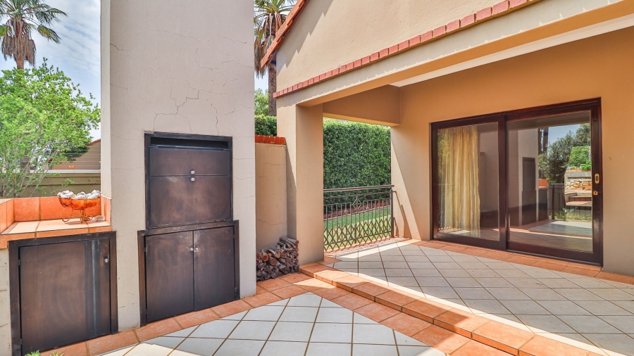 3 Bedroom Property for Sale in Moreleta Park Gauteng