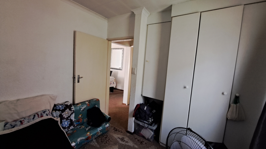 To Let 3 Bedroom Property for Rent in Bromhof Gauteng