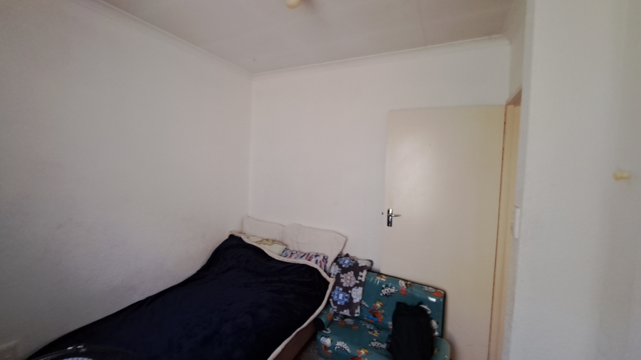 To Let 3 Bedroom Property for Rent in Bromhof Gauteng