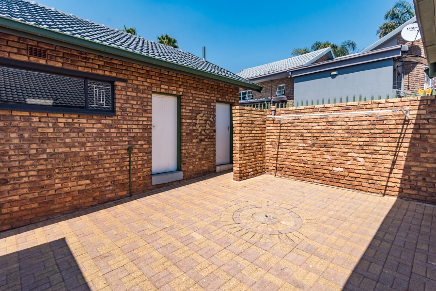 3 Bedroom Property for Sale in Rant En Dal Gauteng