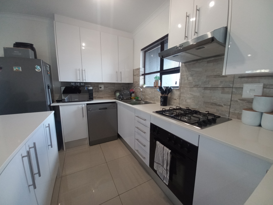 2 Bedroom Property for Sale in Illiondale Gauteng