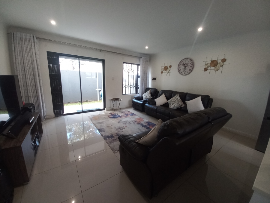 2 Bedroom Property for Sale in Illiondale Gauteng
