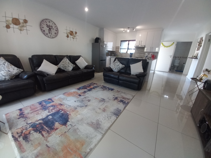 2 Bedroom Property for Sale in Illiondale Gauteng