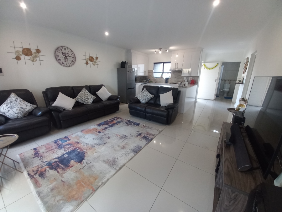 2 Bedroom Property for Sale in Illiondale Gauteng