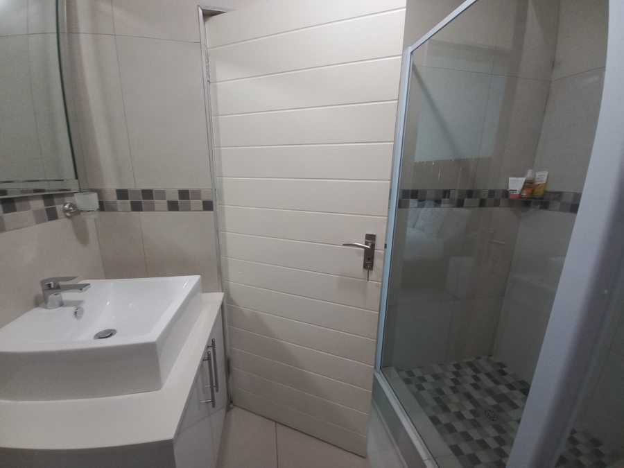2 Bedroom Property for Sale in Illiondale Gauteng