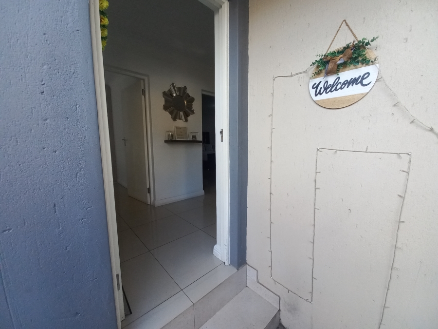 2 Bedroom Property for Sale in Illiondale Gauteng