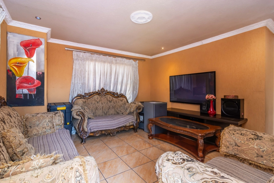 3 Bedroom Property for Sale in Fleurhof Gauteng