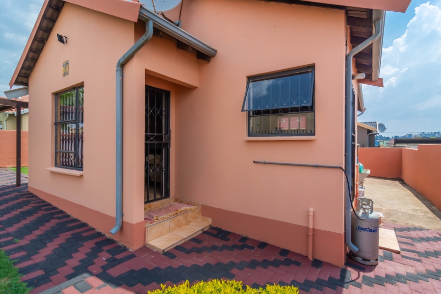 3 Bedroom Property for Sale in Fleurhof Gauteng