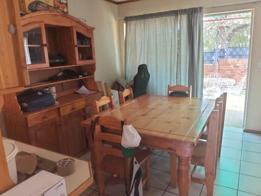 3 Bedroom Property for Sale in Garsfontein Gauteng