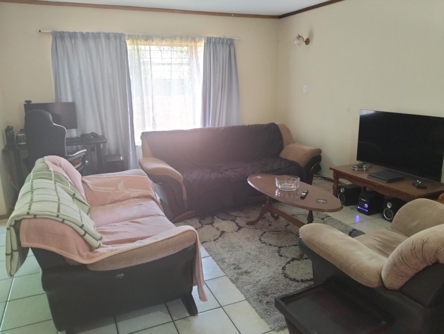 3 Bedroom Property for Sale in Garsfontein Gauteng
