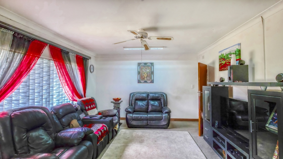 2 Bedroom Property for Sale in Witpoortjie Gauteng